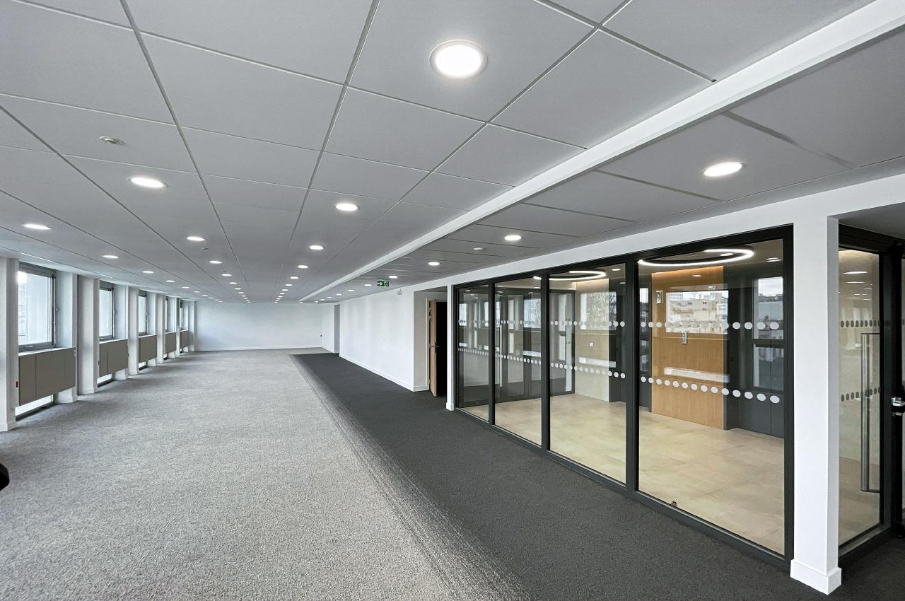 Bureau Paris 1001m² Location bureau Paris OLBUR2107041 4